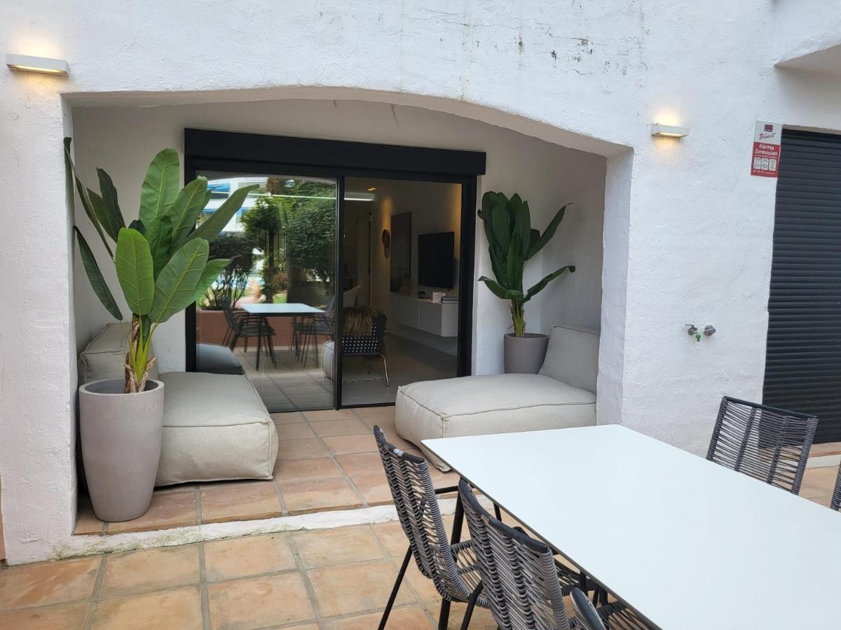 Luxurious Apartment In Puerto Banus Marbella Exterior photo